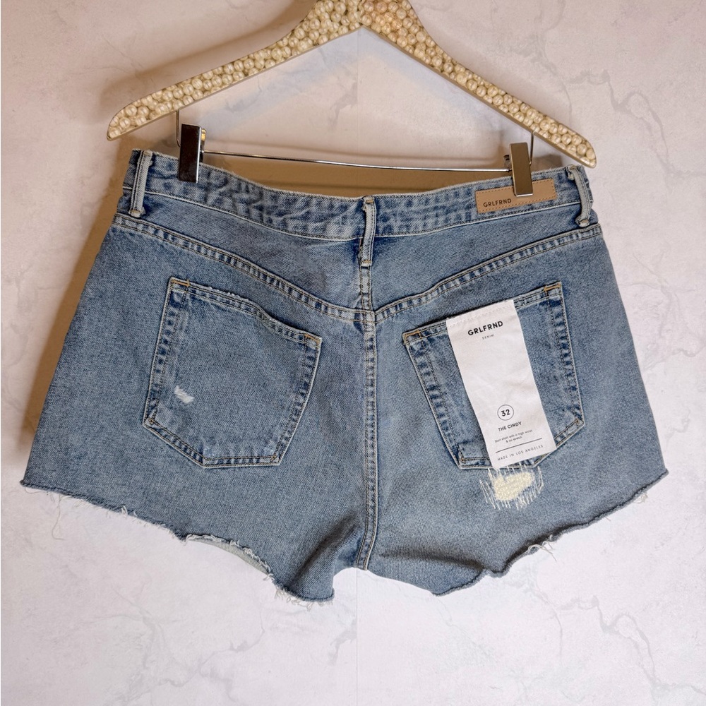 GRLFRND Cindy high rise cut off Jean Shorts in fleetwood patch work - Picture 4 of 7